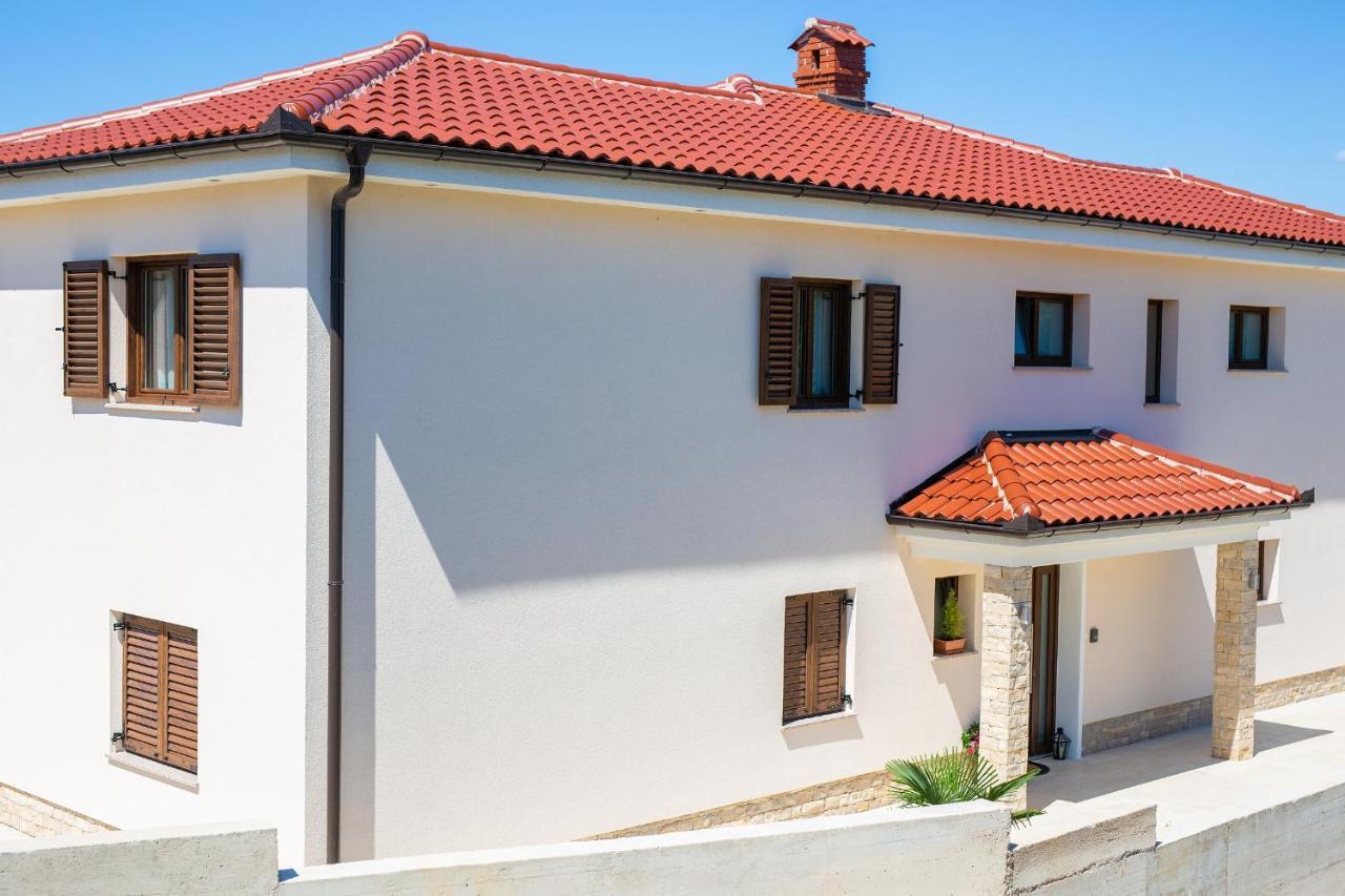 Luxury Apartments Villa Stina Pinezici  Exterior photo