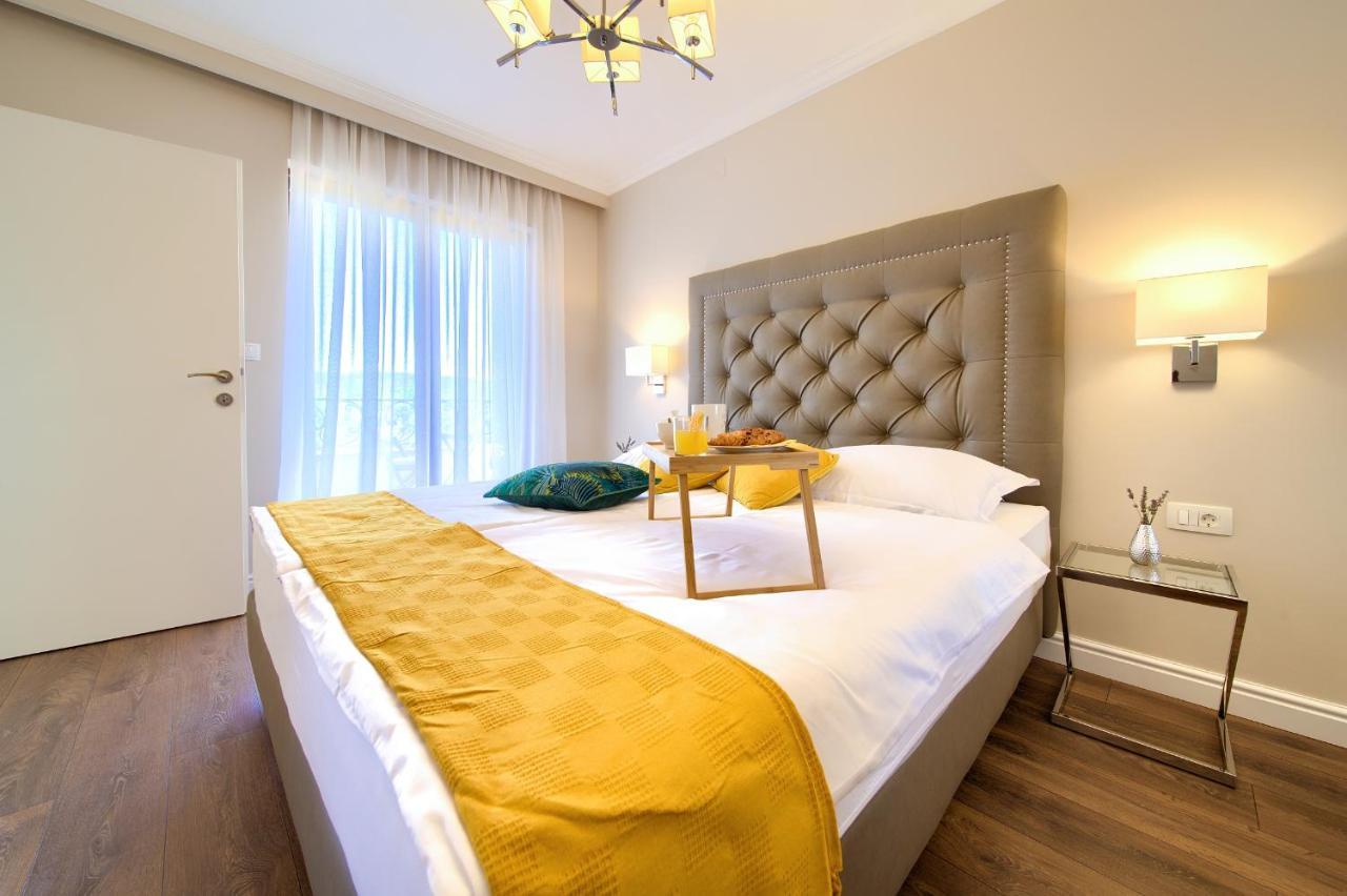 Luxury Apartments Villa Stina Pinezici  Exterior photo