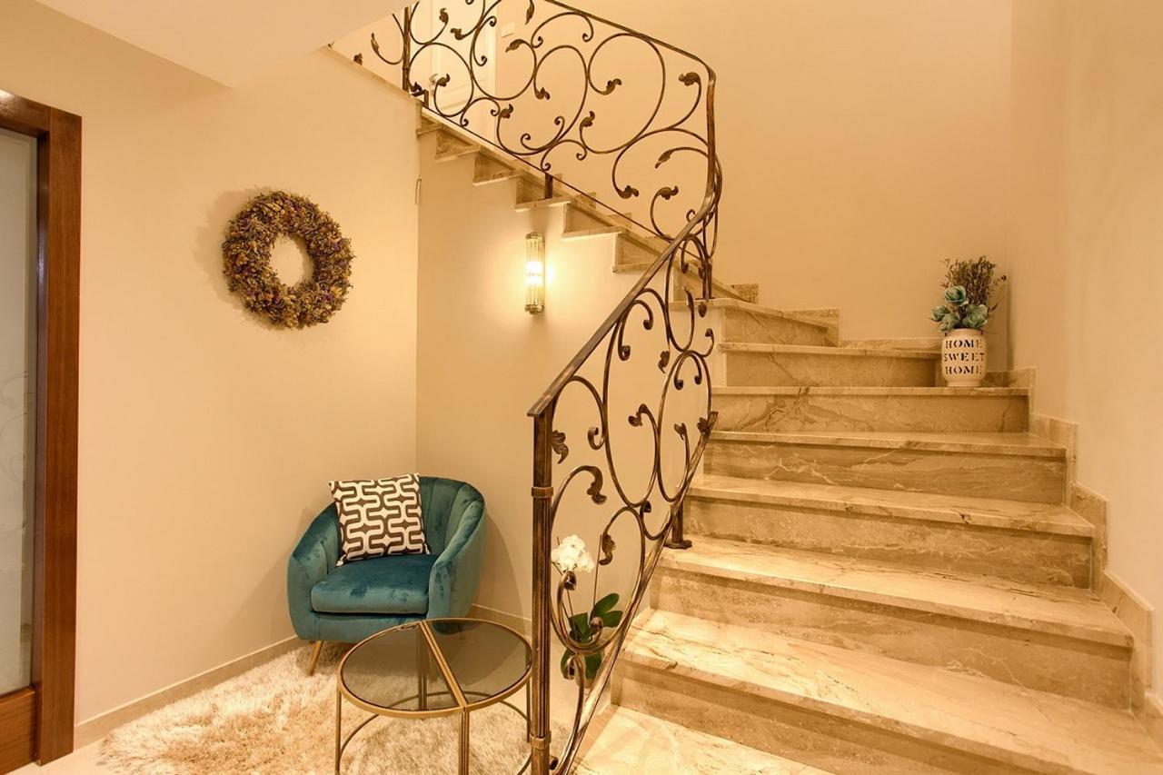 Luxury Apartments Villa Stina Pinezici  Exterior photo